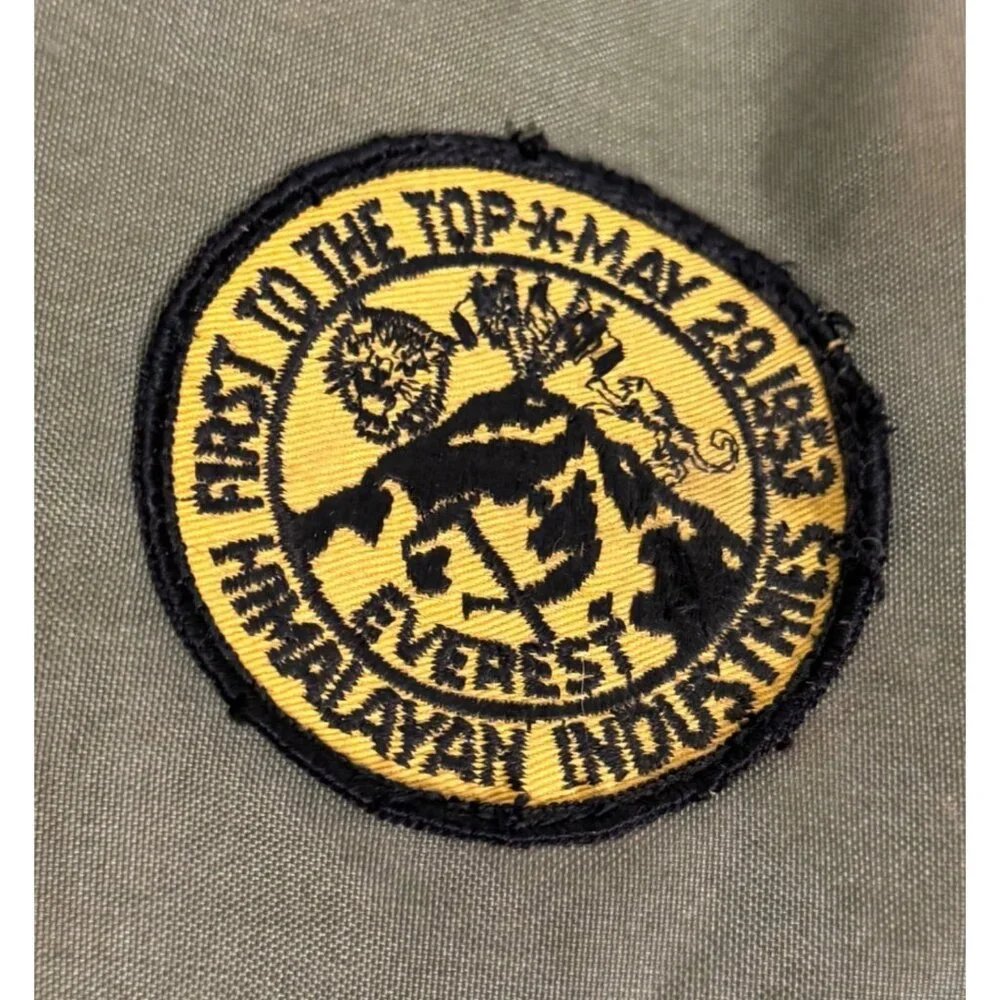VTG Himalayan Industries Backpack with First To The Top Everest Patch